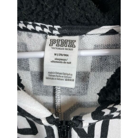 PINK black and white sleep onesie - Picture 3 of 5